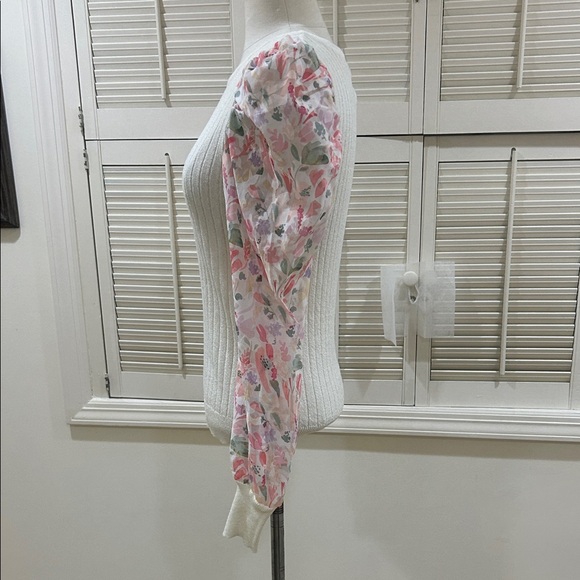 New Fate Floral Sleeve Ribbed Knit Top - Picture 5 of 9